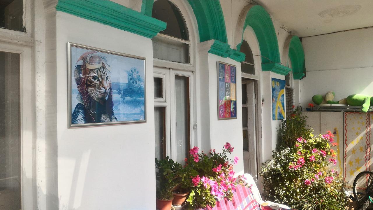Green Stairs Guest House Tbilisi Exterior foto