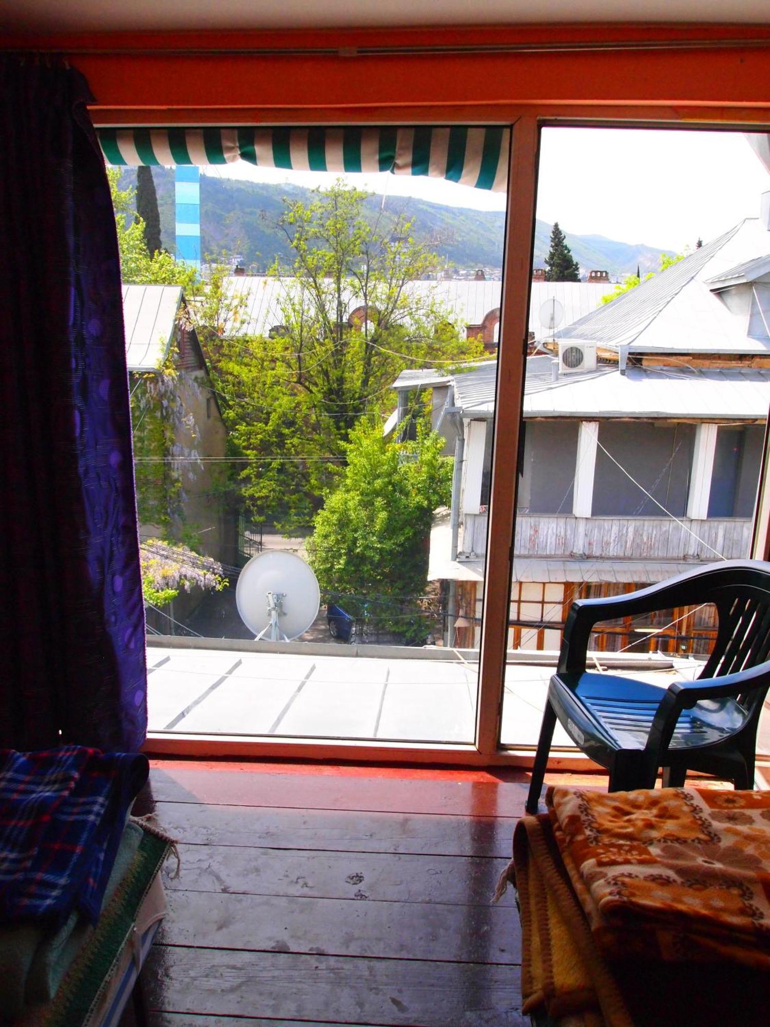 Green Stairs Guest House Tbilisi Exterior foto